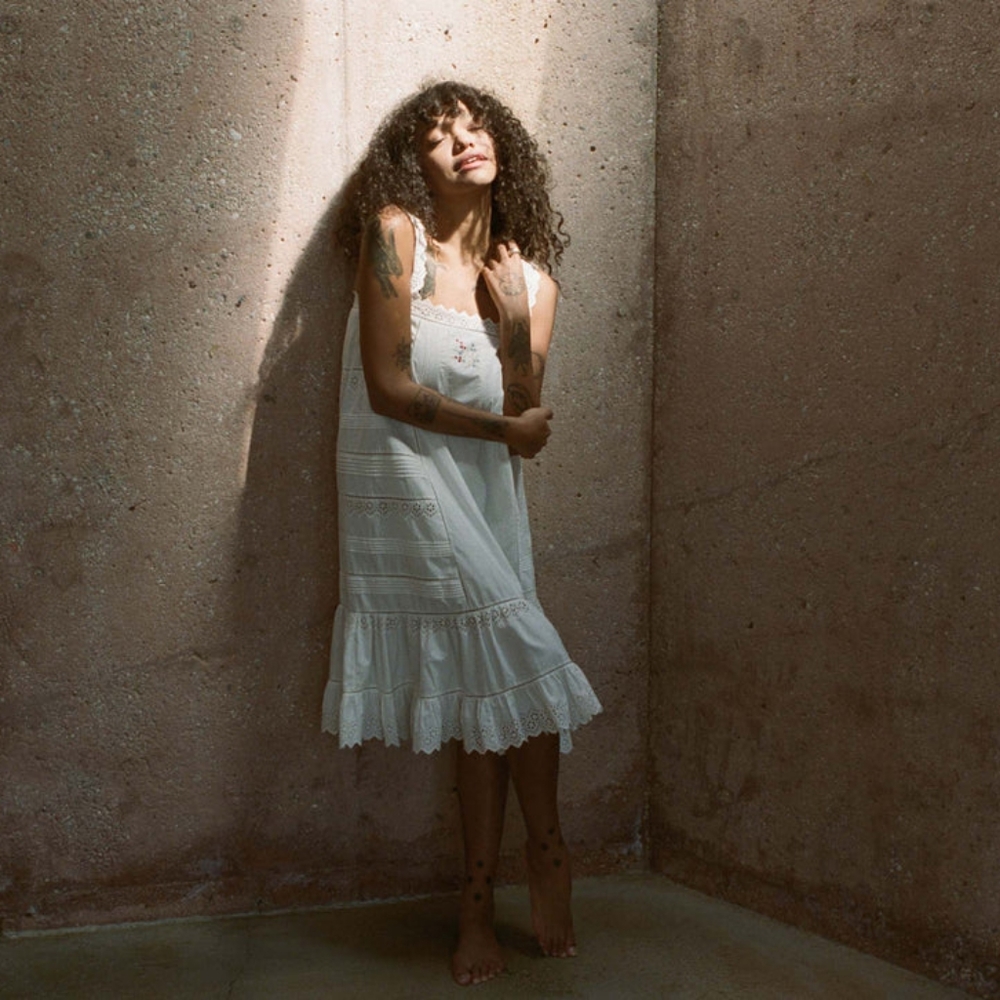 Doen White Lace Trim Nightgown - Picture 6 of 9